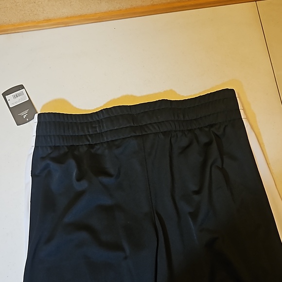 BCG Ladies active wear black & white pants joggers NWT - Picture 5 of 8